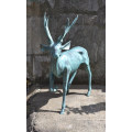 statue de cerf bronze renne